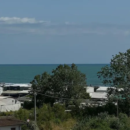 Charming Loft Fronte Mare * מארינלה די סרזאנה