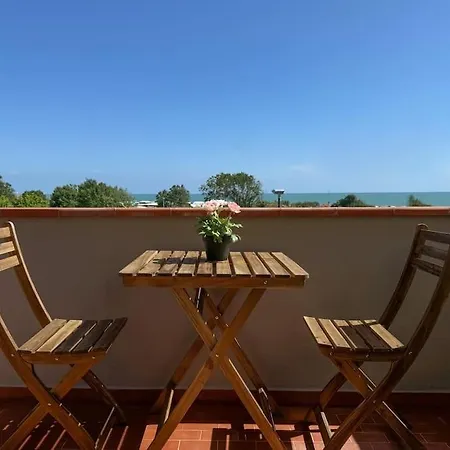 Charming Loft Fronte Mare *